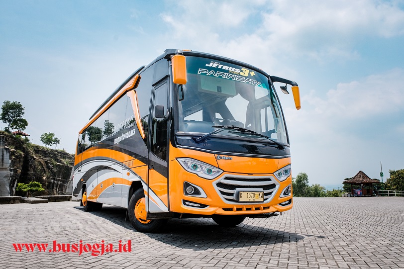 bus pariwisata solo jogja