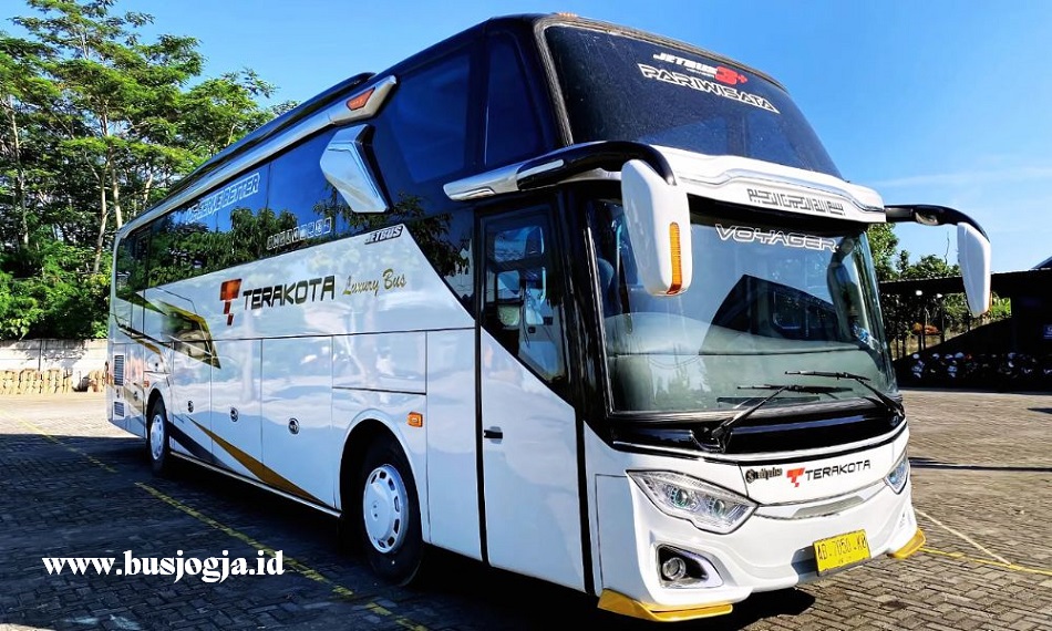 rental bus jogja jakarta