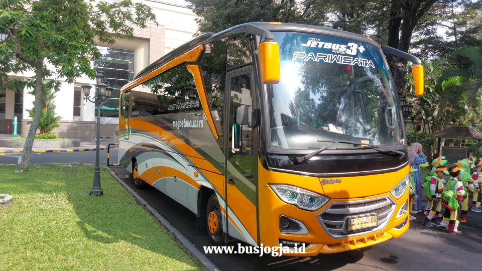 rental big bus jogja