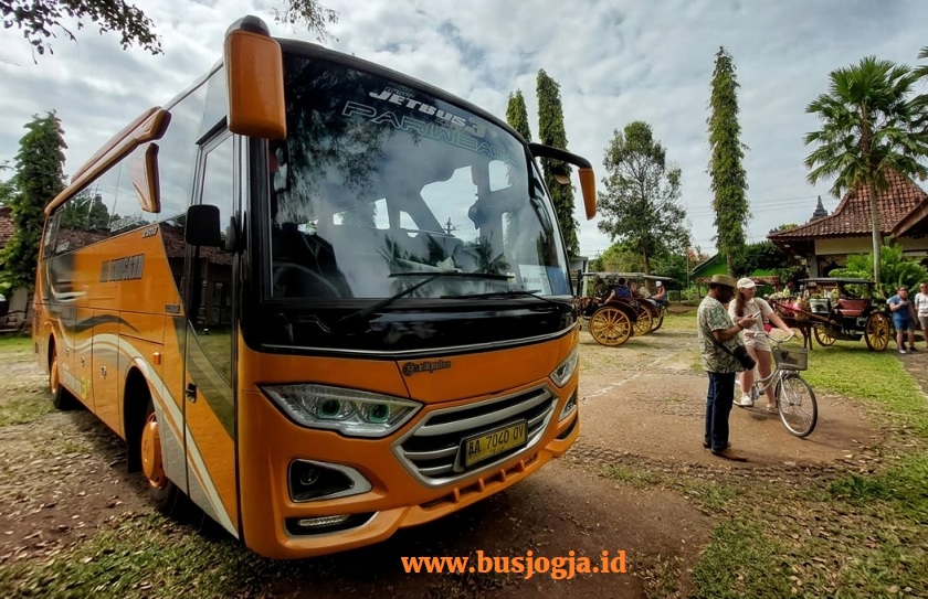 rental bus jogja tangerang